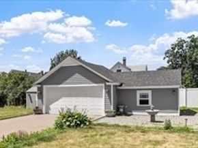 24 Brouilette St A, Chelmsford MA 01863