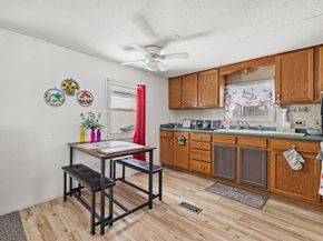 365 Main St 3, Sturbridge MA 01566