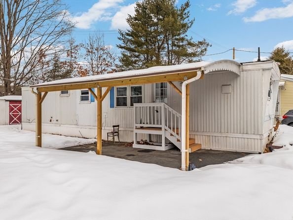 365 Main St 3, Sturbridge MA 01566