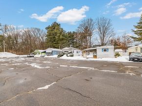 365 Main St 3, Sturbridge MA 01566