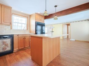 53 Robin Road, Westborough MA 01581