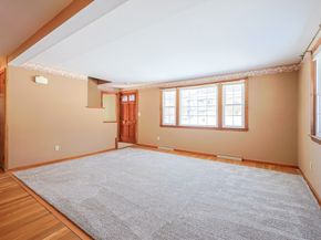 53 Robin Road, Westborough MA 01581