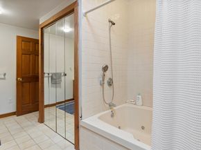 31 South St, Grafton MA 01519