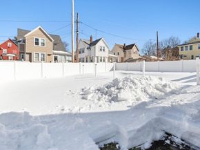 15 Cass St, Melrose MA 02176