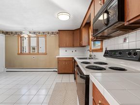 15 Cass St, Melrose MA 02176