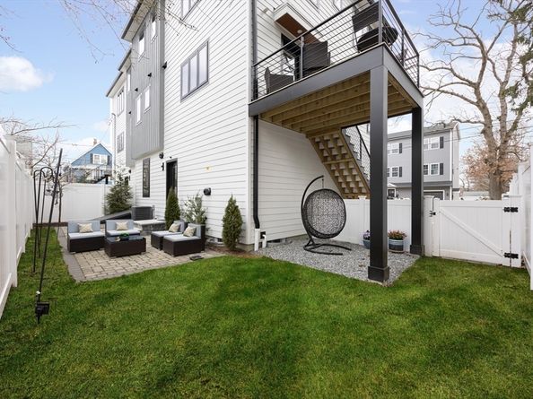 25 Tolman St 2, Waltham MA 02453