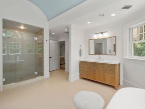 300 Glen Road, Weston MA 02493