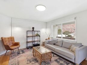 39 Cross St, Quincy MA 02169