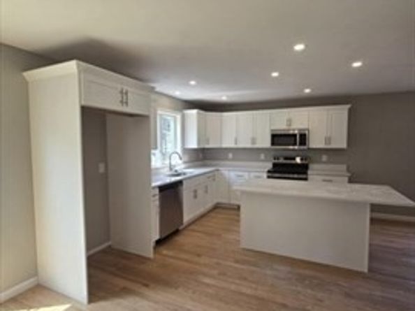 82 Carroll Ave, Brockton MA 02301