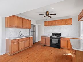 37 Howard St, Lynn MA 01902