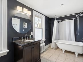 23 A St, Hull MA 02045