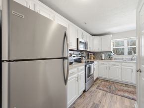 19 Thayer Pond Dr 3, Oxford MA 01537