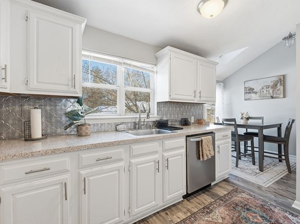 19 Thayer Pond Dr 3, Oxford MA 01537