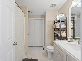 19 Thayer Pond Dr 3, Oxford MA 01537