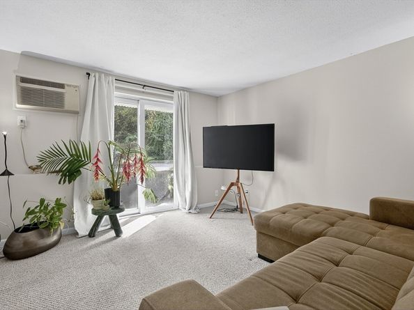 200 Manning Street 6B, Hudson MA 01749