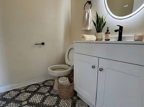 1129 North Shore Road 3D, Revere MA 02151