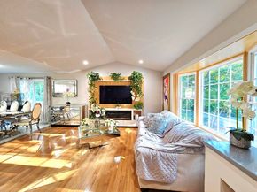 457 Granite St, Worcester MA 01607