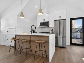 14 Hamlet C, Somerville MA 02143