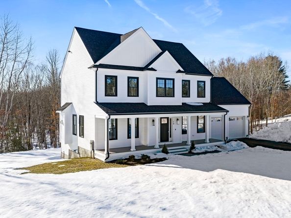 19 Caleb Drive, Middleboro MA 02346