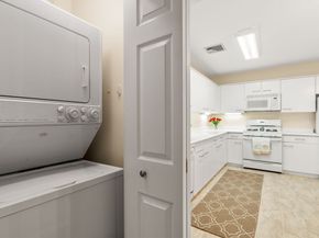 770 Salisbury St 517, Worcester MA 01609