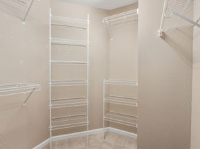 770 Salisbury St 517, Worcester MA 01609