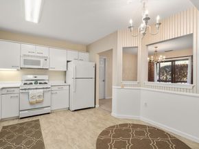 770 Salisbury St 517, Worcester MA 01609