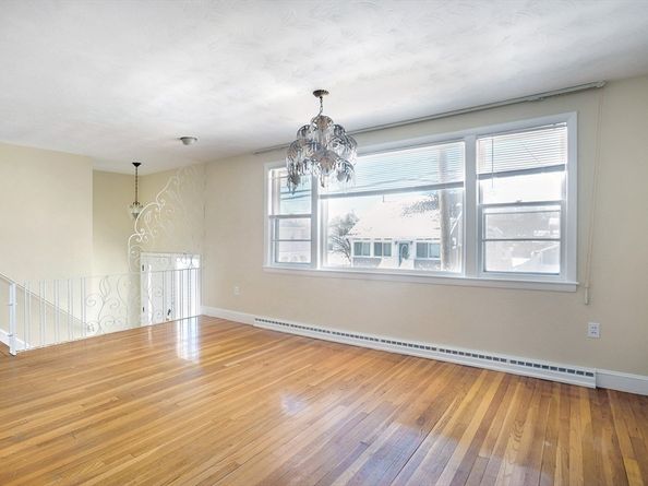 40 Central Ave, Hull MA 02045