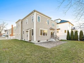 25 Cavanaugh Path, Newton MA 02459