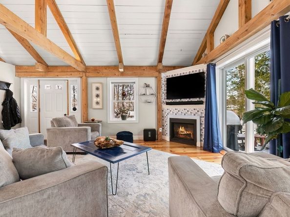 10 Old Rowley Rd, Newbury MA 01951