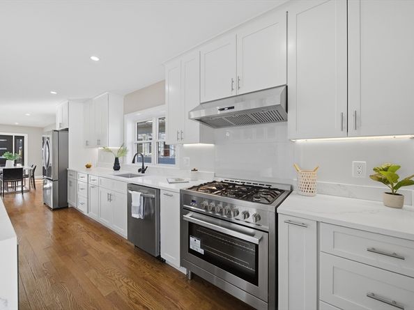 179 Lake St, Waltham MA 02451