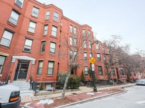 17 Symphony 6, Boston MA 02115