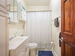 17 Symphony 6, Boston MA 02115