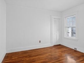 68 Hamlet 68, Arlington MA 02474