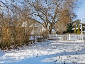 68 Hamlet 68, Arlington MA 02474