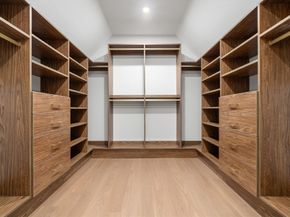 116 Thorndike St 2, Brookline MA 02446