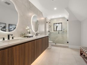 116 Thorndike St 2, Brookline MA 02446