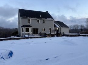 94 E Charlton Rd, Spencer MA 01562