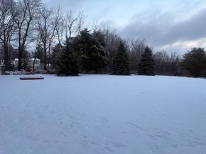 94 E Charlton Rd, Spencer MA 01562