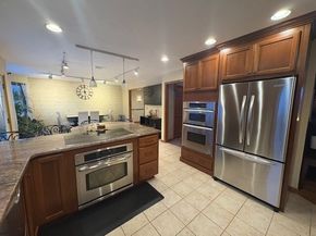 94 E Charlton Rd, Spencer MA 01562