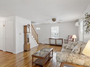 18 Frank St, Chelmsford MA 01863