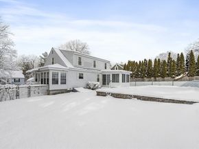 18 Frank St, Chelmsford MA 01863