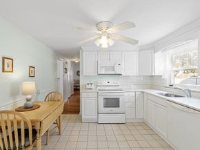 18 Frank St, Chelmsford MA 01863