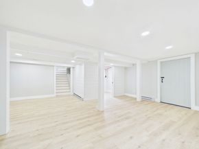 3 Rock St, Mattapoisett MA 02739