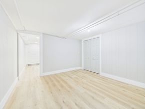 3 Rock St, Mattapoisett MA 02739