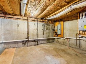 5 Valentine St 1, Boston MA 02119