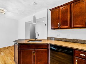 5 Valentine St 1, Boston MA 02119