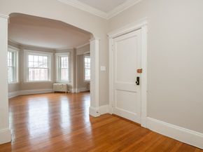 21 Green St 3, Brookline MA 02446