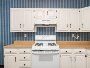 21 Green St 3, Brookline MA 02446