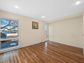 55 Brackett Pl B, Marblehead MA 01945