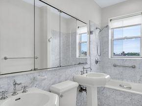 311 Commonwealth Ave 71, Boston MA 02115